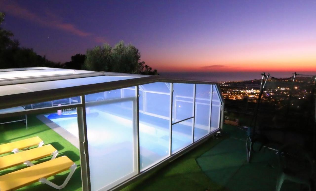 Con Piscina Privada Climatizada 29ºc Holiday home Santa Susanna